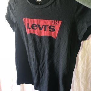 Levi’s T-shirt